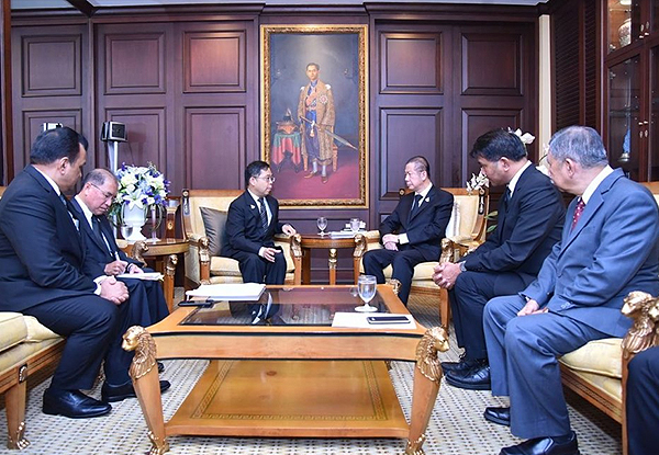 ประธานสภาธุรกิจไทย-เวียดนาม พบหารือกับคุณอภิรัตน์ สุคนธาภิรมย์ ณ พัทลุง