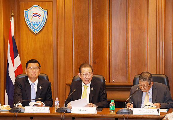 จัดการประชุมหารือการจัดทำแผนการดำเนินกิจกรรมของสภาธุรกิจไทย - เวียดนาม